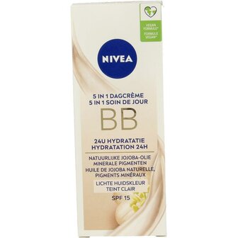 Essentials BB cream light SPF15 Nivea 50ml