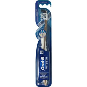 Pro-Expert cross action tandenborstel clean medium Oral B 1st